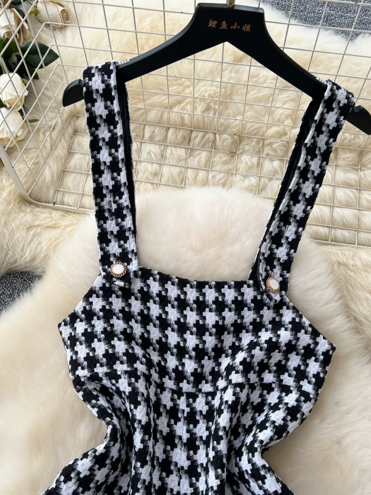 Up close plaid romper RJS116 images
